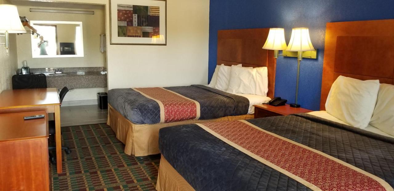 فيكتوريا Executive Inn المظهر الخارجي الصورة