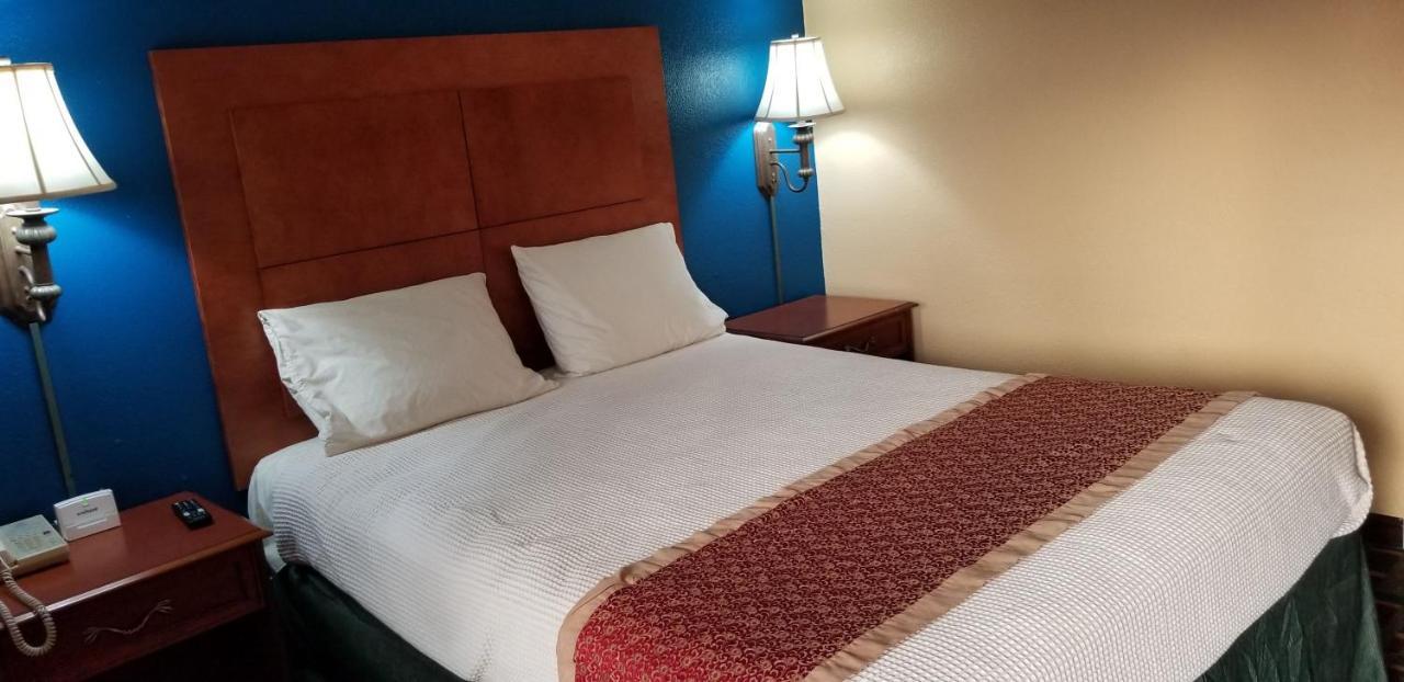 فيكتوريا Executive Inn المظهر الخارجي الصورة