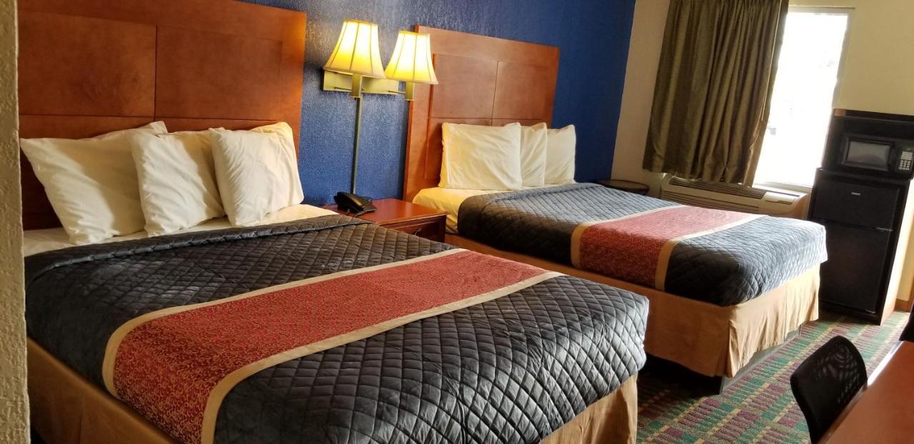فيكتوريا Executive Inn المظهر الخارجي الصورة